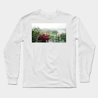 Hanoi in bloom Long Sleeve T-Shirt